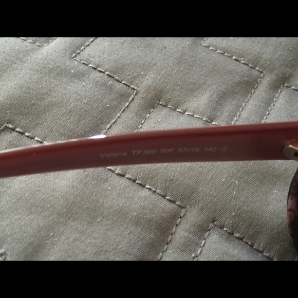 Authentic Tom Ford Valencia Sunglasses - Picture 3 of 5